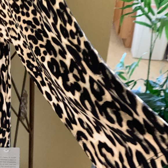 Black brown and cream leopard dress over the knee - Picture 10 of 10